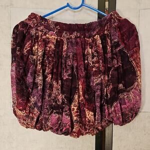Elegant Women's Mini Skirt - Purple and Red